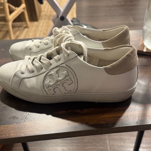 Tory Burch T Logo sneaker size 9 - Picture 1 of 6